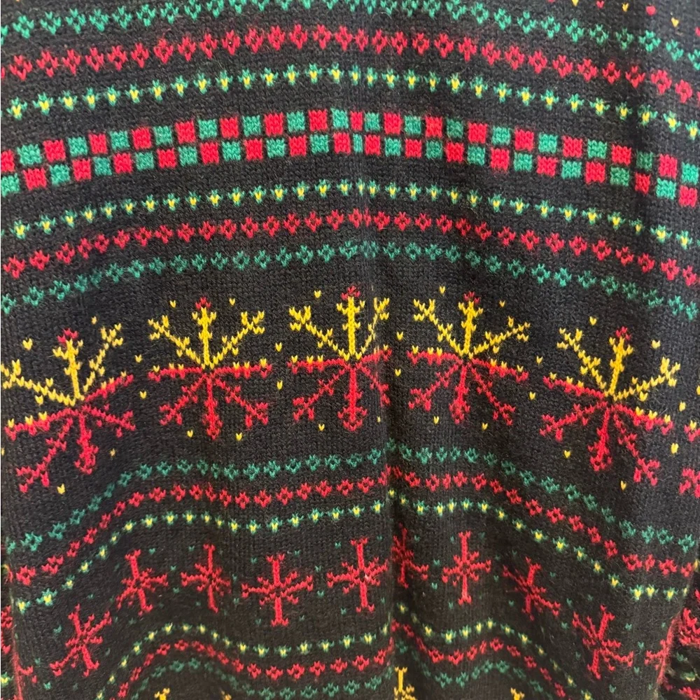 Holiday‎ Time Black and Red Christmas Sweater